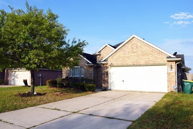 property at 2420 Quiet Arbor Ln