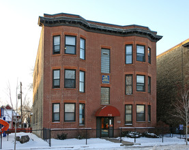 710 Selby Ave in St. Paul, MN - Building Photo - Building Photo