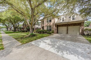 5318 Pebble Way Ln in Houston, TX - Building Photo