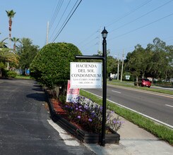 Hacienda Del Sol Apartments in Orlando, FL - Foto de edificio - Building Photo