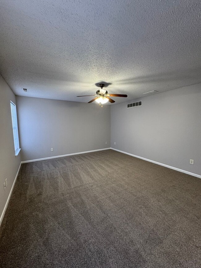 9770 Jackson Way in Avon, IN - Building Photo - Building Photo