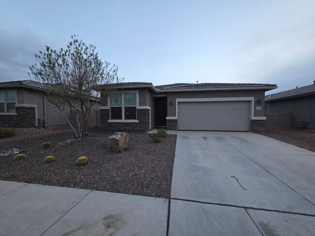 21317 E Charmaine Rd in Red Rock, AZ - Building Photo - Building Photo