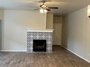 813 Black Locust Drive West in Pflugerville, TX - Building Photo - Building Photo