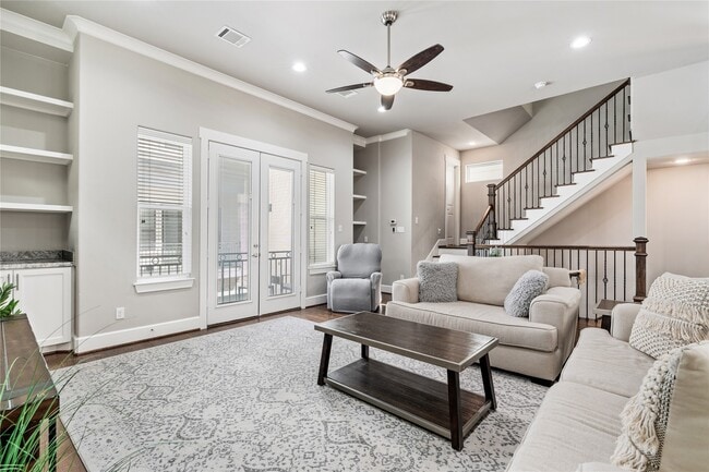 property at 874 Wakefield Dr