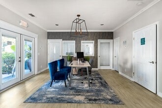 Verde Vue Apartments in Savannah, GA - Foto de edificio - Building Photo