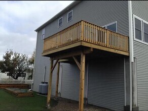 18 Ormerod Ave in Portsmouth, RI - Building Photo - Building Photo