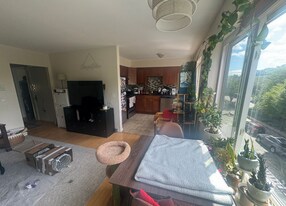 131 Webster St, Unit 3 in Boston, MA - Building Photo