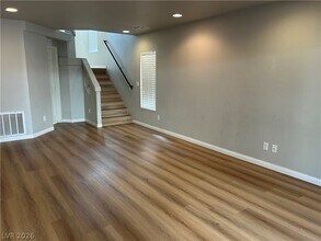 6398 Jackson Spring Rd in Las Vegas, NV - Building Photo - Building Photo