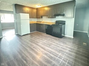4033 Biscayne Rd in Indianapolis, IN - Building Photo - Building Photo