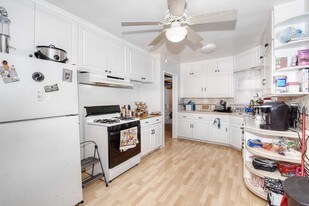 103 Avenida Aragon in San Clemente, CA - Building Photo