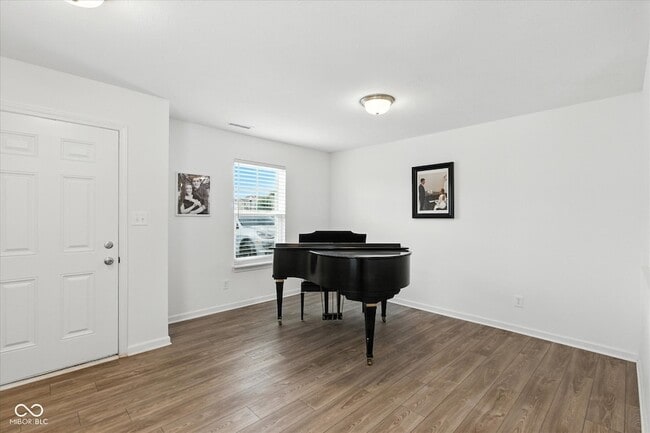 1338 Delacorte Cir in Shelbyville, IN - Foto de edificio - Building Photo