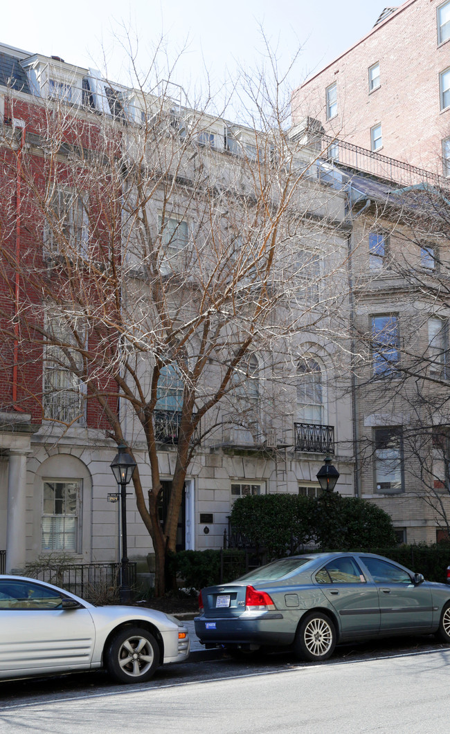 1906 R St NW in Washington, DC - Building Photo - Building Photo