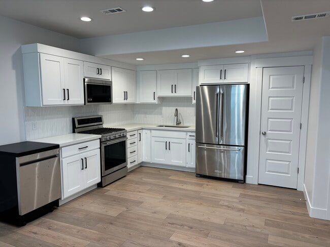 13326 S Henning Cir in Herriman, UT - Building Photo - Building Photo