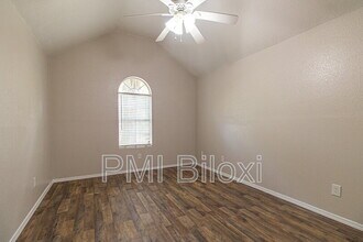 1513 Buck St in Ocean Springs, MS - Building Photo - Building Photo
