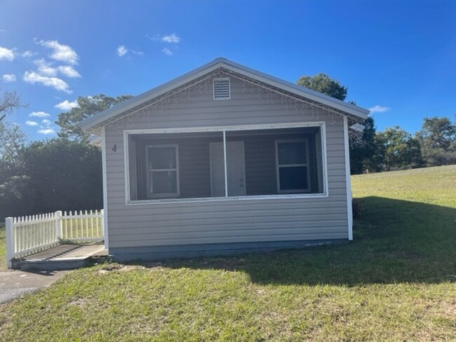 property at 17 North St