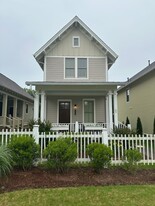 1073 Rochelle Ave in Thompson's Station, TN - Building Photo