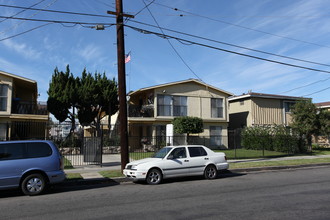 Shiva Garden in Canoga Park, CA - Building Photo - Building Photo