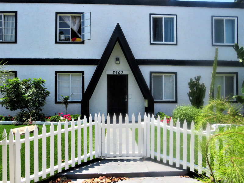 2403 Louella Ave-Unit -3 in Los Angeles, CA - Foto de edificio