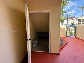 13078 SW 88th Ln in Miami, FL - Building Photo - Building Photo