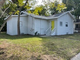 2915 N Highland Ave in Tampa, FL - Building Photo
