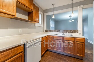 2437 N Pennsylvania St in Indianapolis, IN - Building Photo - Building Photo