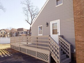 188 Lexington St in Newton, MA - Building Photo - Building Photo