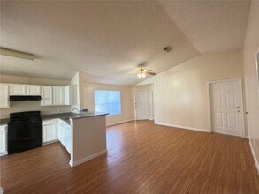 15743 Ridgegate Rd in Houston, TX - Building Photo - Building Photo