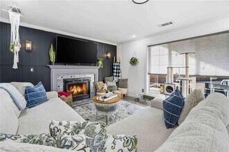 442 Highpoint Crossing in Powder Springs, GA - Building Photo - Building Photo