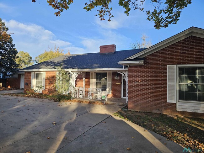 property at 2305 North Dr