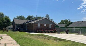 1838 S St Clair Ave in Wichita, KS - Building Photo