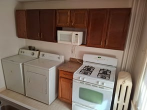 1243 Broadway in Menands, NY - Building Photo - Building Photo