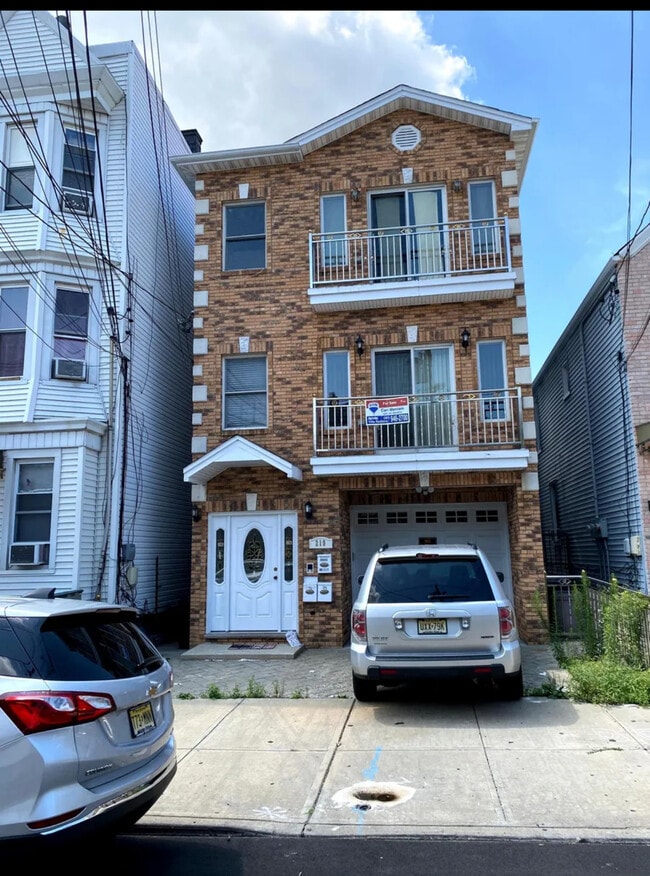 property at 219 Congress St