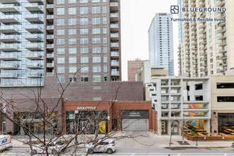 211 W Scott St in Chicago, IL - Building Photo - Building Photo