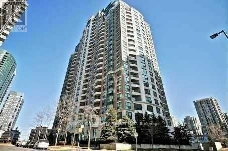 7-107 Lorraine Dr in Toronto, ON - Building Photo