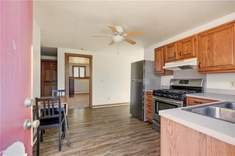 46 Simmons Rd in Little Compton, RI - Building Photo - Building Photo