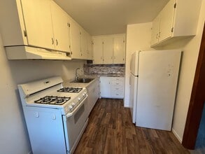 661-665 Maple St in West Sacramento, CA - Building Photo - Building Photo