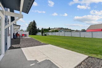 708 S Crescent Ln in Spokane Valley, WA - Building Photo - Building Photo