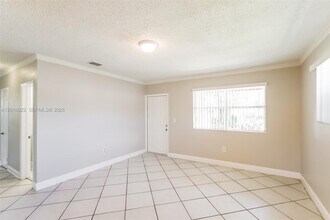 11460 SW 199th St in Miami, FL - Building Photo - Building Photo
