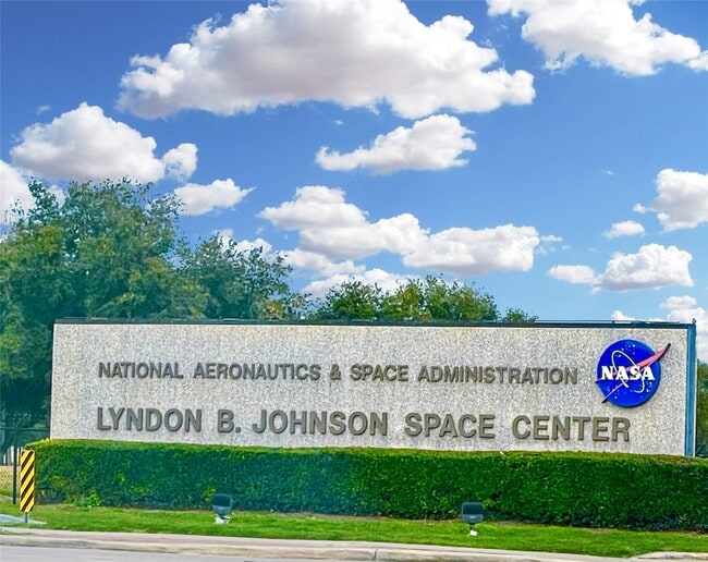 property at 1880 Saxony Ln