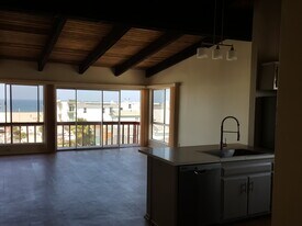 296 Hermosa Ave in Hermosa Beach, CA - Building Photo