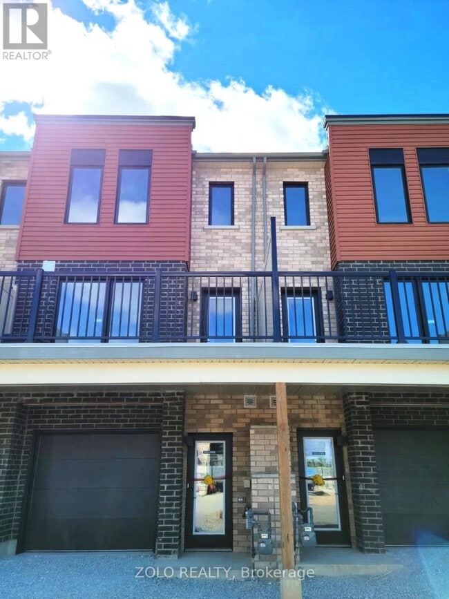 119 Fairlane Ave in Barrie, ON - Building Photo - Building Photo