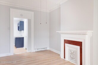 363 Madison Ave in Albany, NY - Building Photo - Building Photo