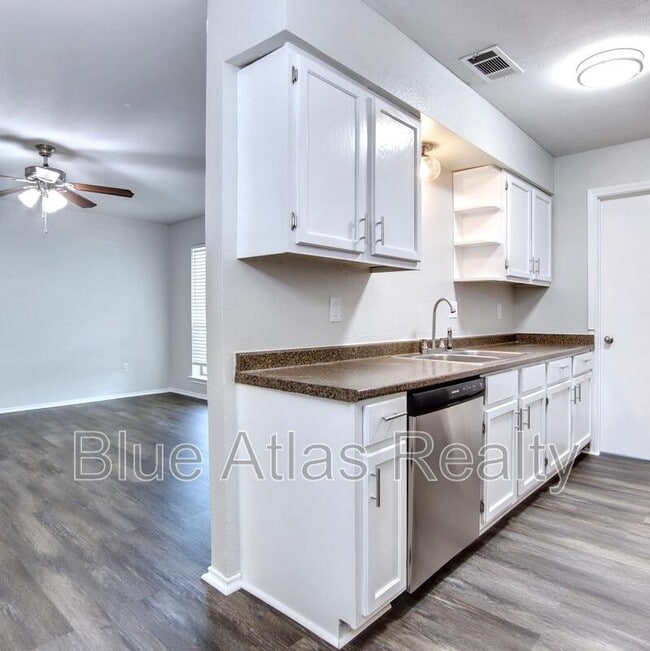 property at 402 S 2nd St