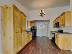 3672 Nairn Dr in Eagle Mountain, UT - Foto de edificio - Building Photo