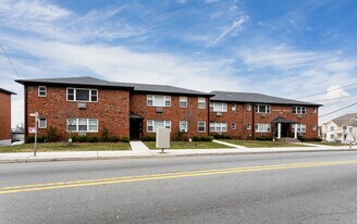 Fairview Gardens in Fairview, NJ - Building Photo