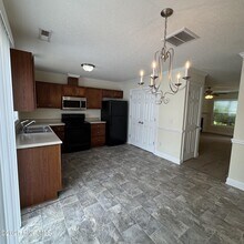 4230 Dudleys Grant Dr in Winterville, NC - Building Photo - Building Photo