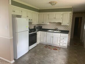 2829 Hillside Dr in Bedford, IN - Building Photo - Building Photo