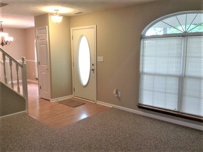 6739 Dorchester Dr in Zionsville, IN - Building Photo - Building Photo