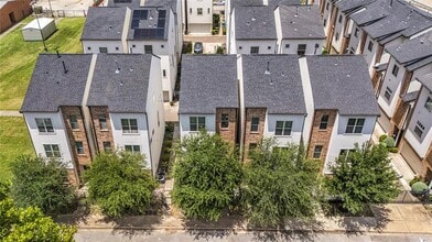 707 Schwartz St in Houston, TX - Foto de edificio - Building Photo