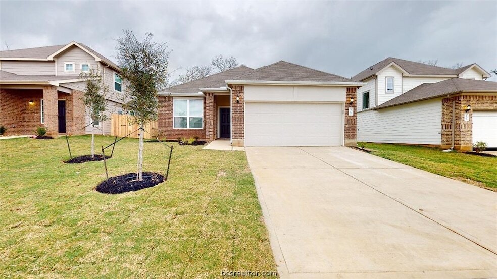 5789 Cerrillos Dr in Bryan, TX - Foto de edificio